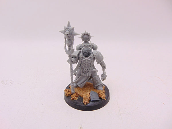 Dark Emissary Consul