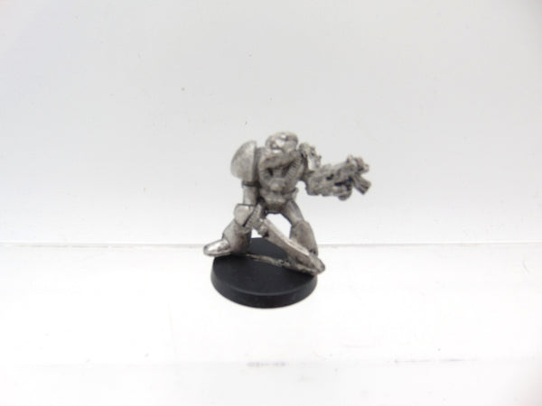 Lieutenant with Power Sword & Bolt Pistol