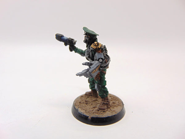 Elysian Senior Officier