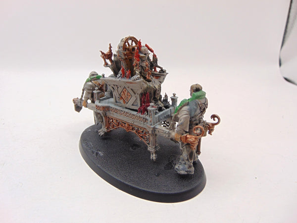 Pontifex Zenestra, Matriarch of the Great Wheel