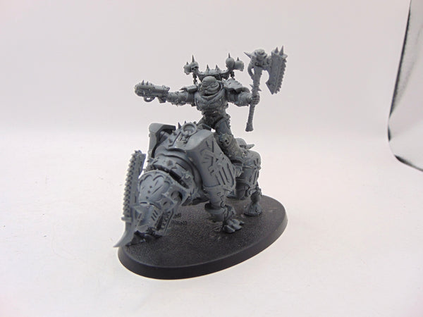 World Eaters Chaos Lord on Juggernaut