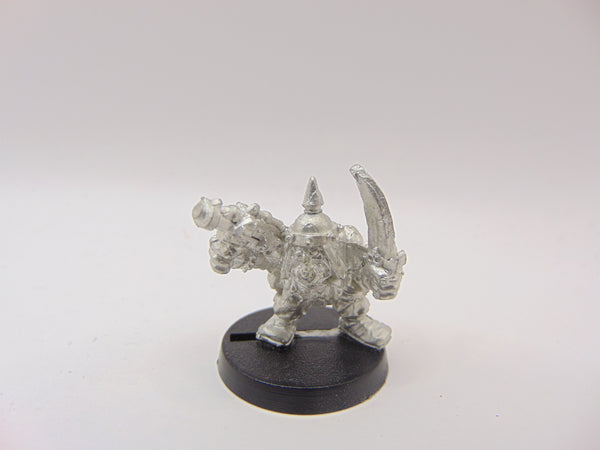 Gretchin with Sword & Autopistol