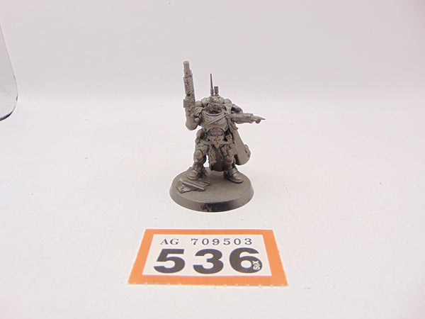 Primaris Captain in Phobos Armour