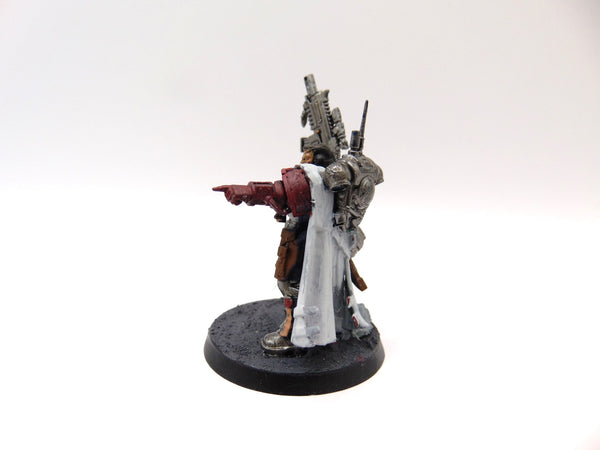 Primaris Captain in Phobos Armour