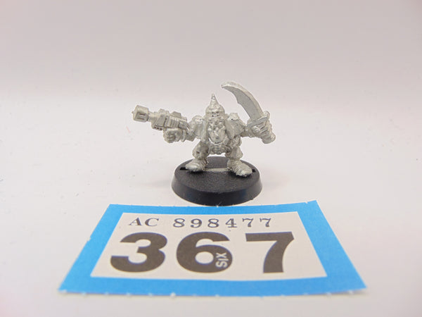 Gretchin Autopistol & Knife