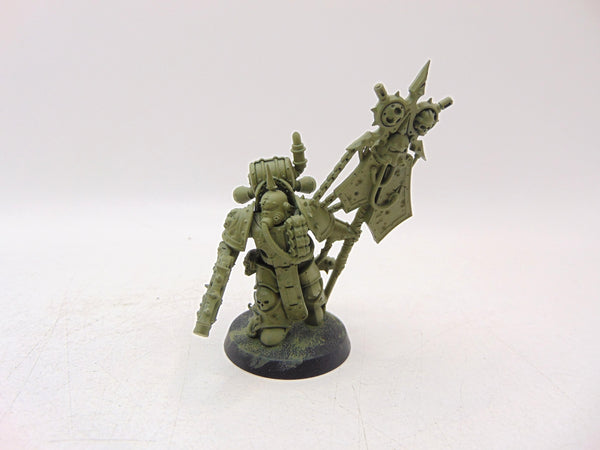 Plague Marine Icon Bearer