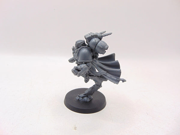 Primaris Captain with Jump Pack