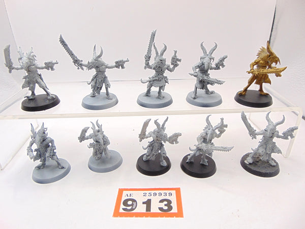 Tzaangor with Chainswords