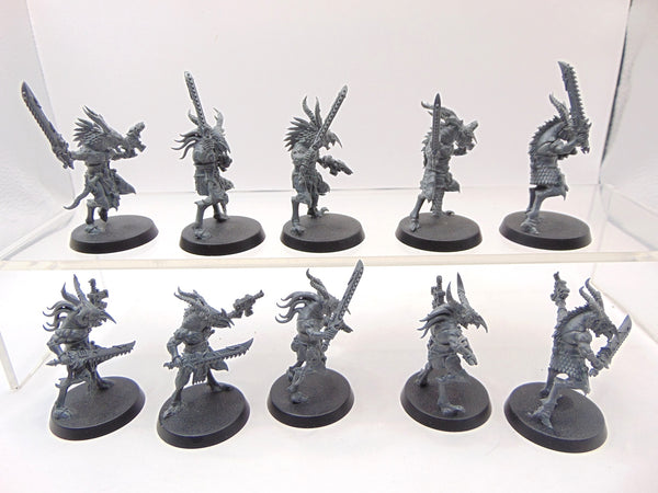 Tzaangor with Chainswords