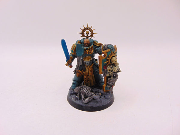 Primaris Captain with Relic Shield