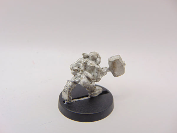 Gretchin Crew - Grot with hammer