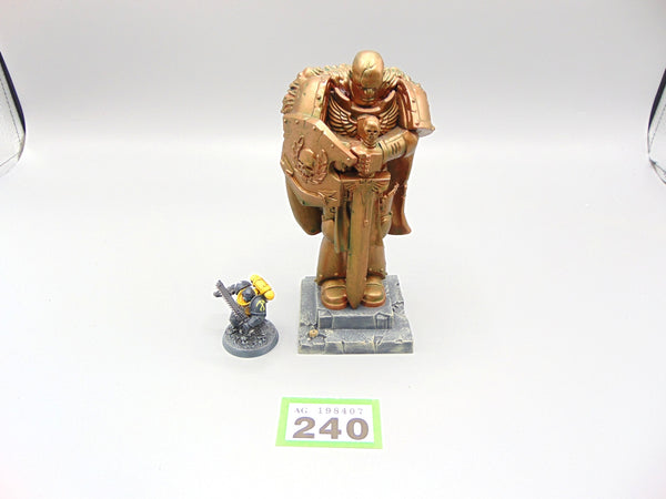 Honoured Imperium Statue