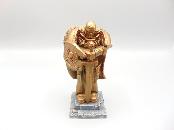Honoured Imperium Statue