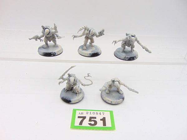 Hybrid Metamorphs