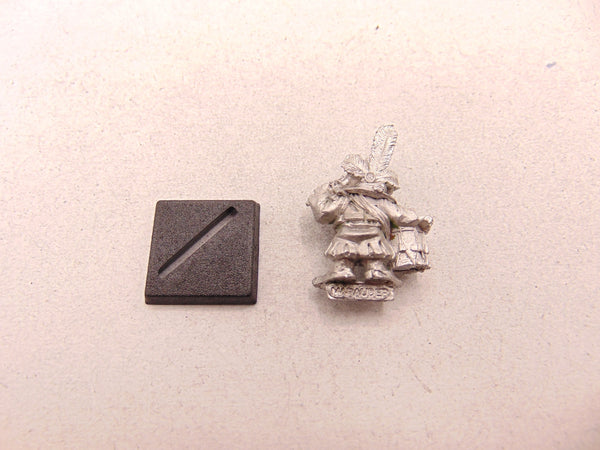 MM15 - Dwarf Warrior with Drum