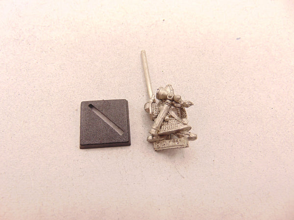 Dwarf Hammerer Standard