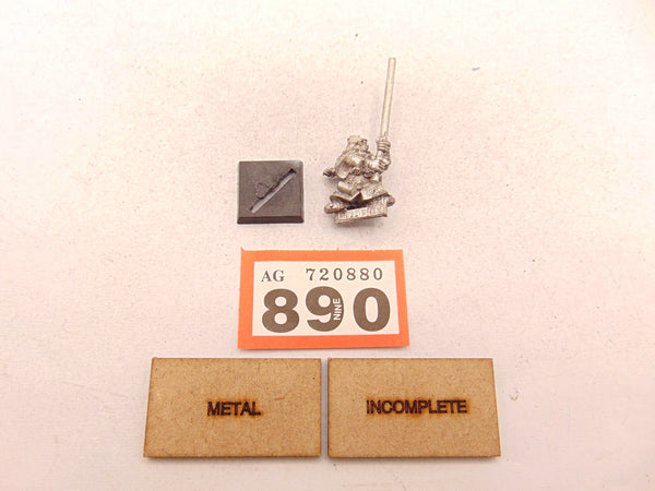 Dwarf Hammerer Standard