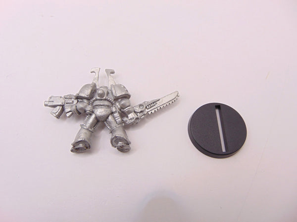 World Eater Chainsword & Power Fist