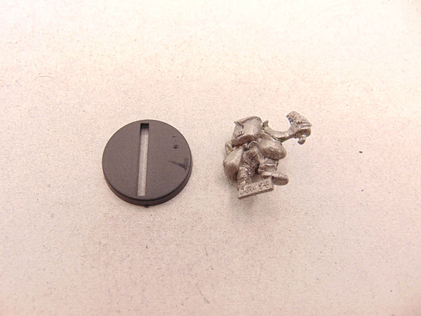 Grot Tekkie / Gretchin Assistant Oil Squig