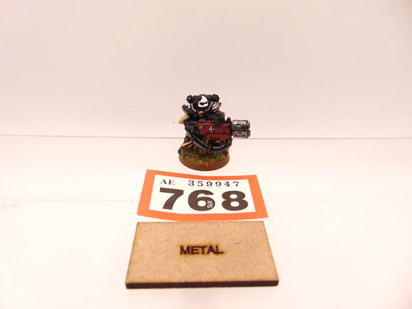 Battle Sister with Heavy Flamer