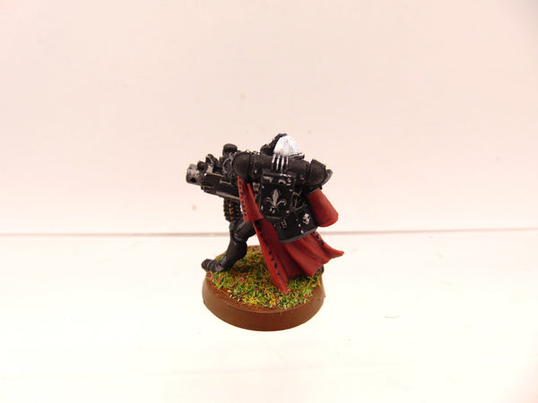 Battle Sister with Heavy Bolter