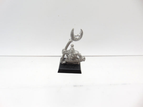 Night Goblin Standard / Banner Bearer