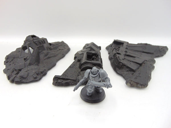 Crashed Aquila Scenery Parts