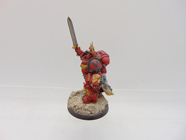 Primaris Captain in Gravis Armour