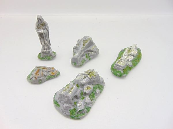 Statues and Ruins