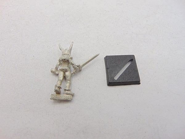 Citadel Barbarians Ulwen Swordmistress of Wonger