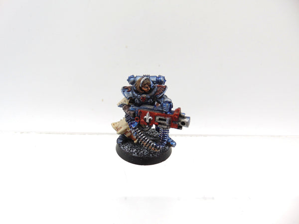 Battle Sister with Heavy Bolter