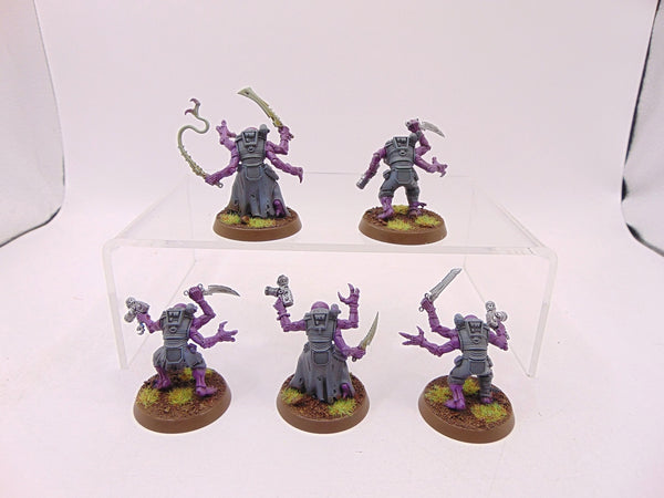 Acolyte Hybrids