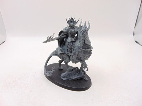 Lord Vigilant on Gryph-stalker