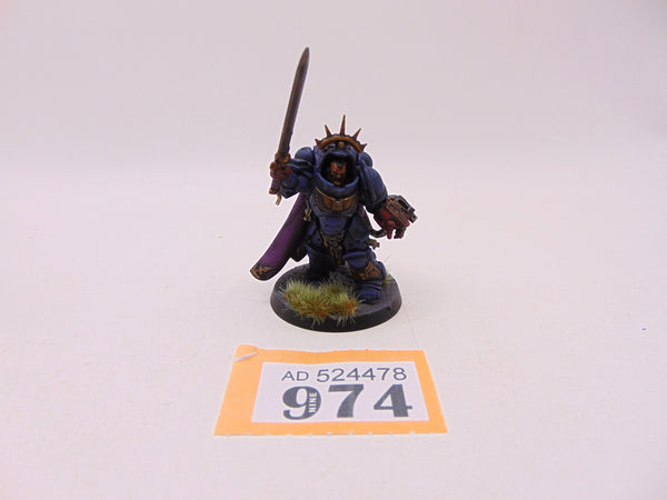 Primaris Captain In Gravis Armour