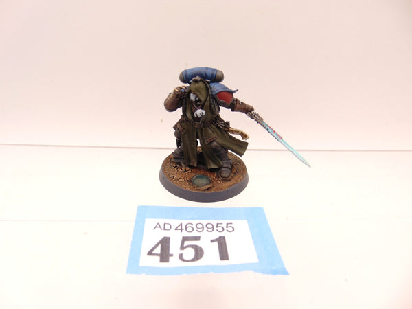 Primaris Librarian in Phobos Armour