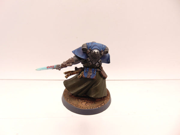 Primaris Librarian in Phobos Armour