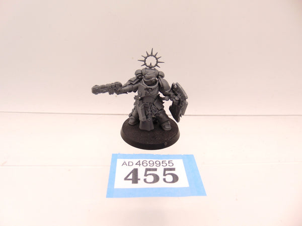 Primaris Lieutenant with Storm Shield