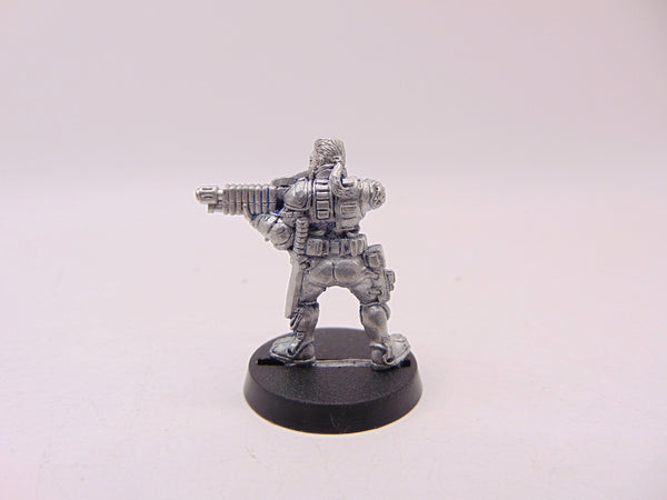 Van Saar with Autogun
