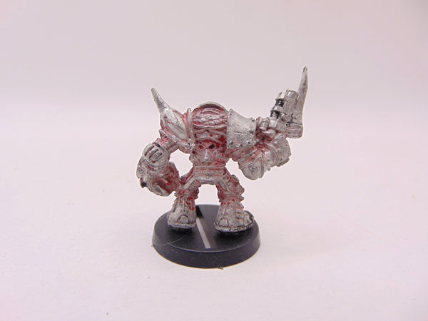 Ork in 'eavy Armour / Ork Noble