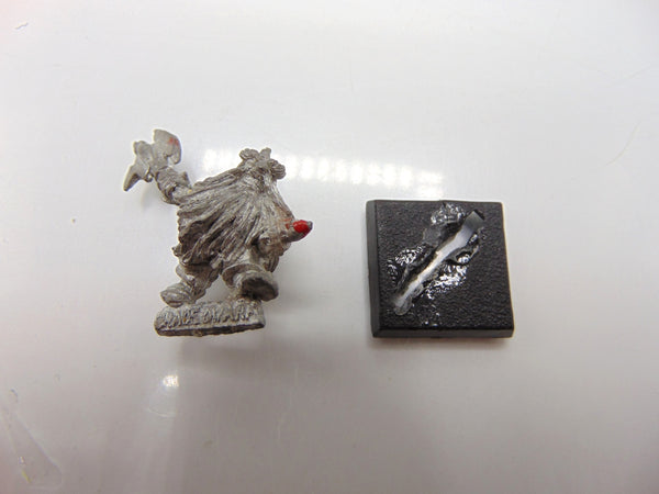 C06 Hairy Hengist Horse-eater