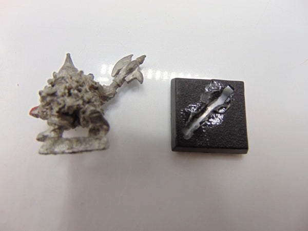 C06 Hairy Hengist Horse-eater