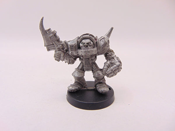 Ork in 'eavy Armour / Ork Noble