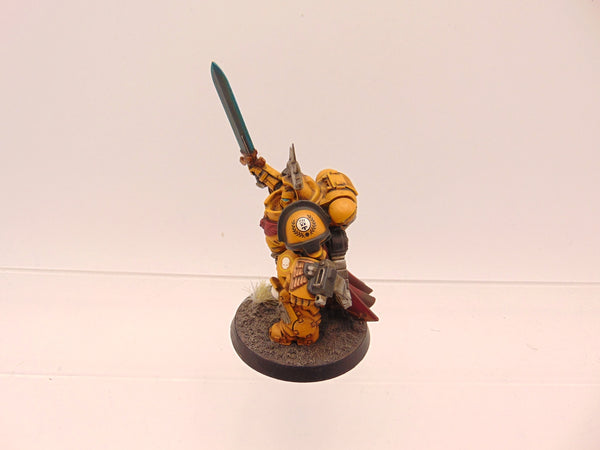 Primaris Captain in Gravis Armour