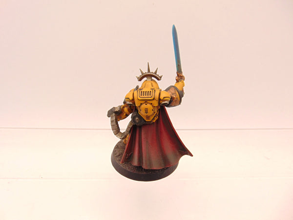 Primaris Captain in Gravis Armour