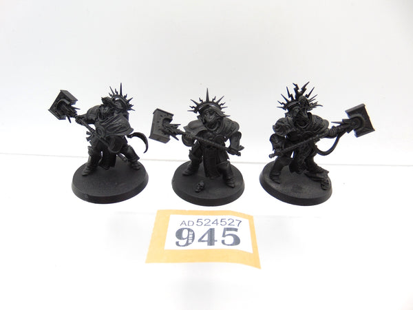 Retributors