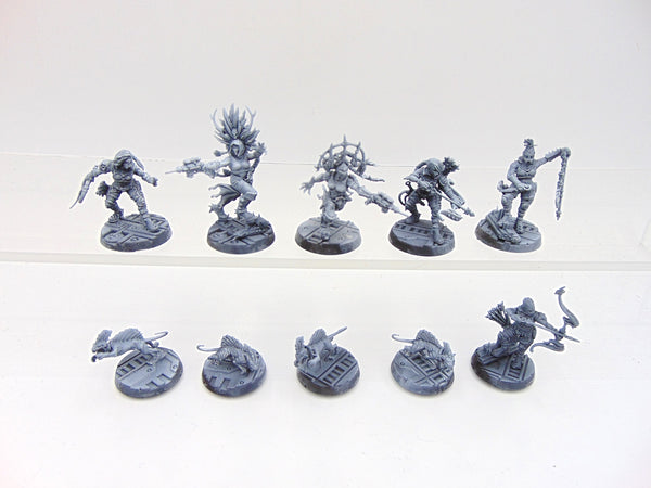 Escher Death-maidens and Wyld Runners