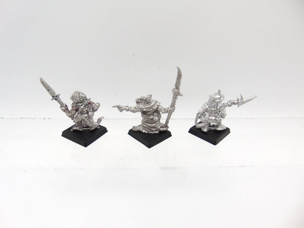 Blyte Packmaster Commander  and Clanrats with Halberd