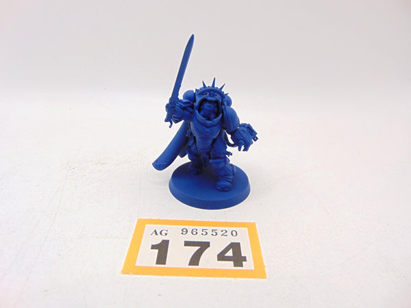 Primaris Captain in Gravis Armour