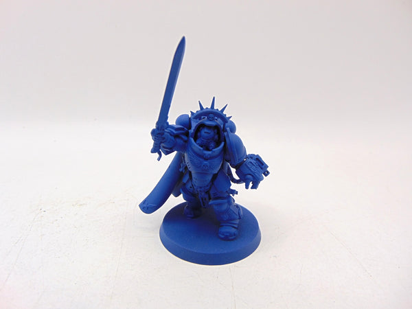 Primaris Captain in Gravis Armour