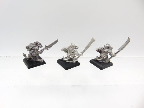 Clanrats with Halberd & Slave